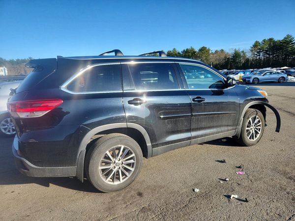 2019 TOYOTA HIGHLANDER