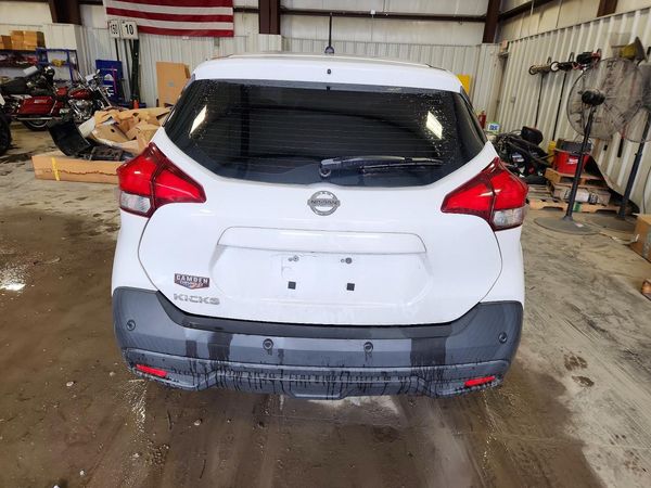 2020 NISSAN KICKS