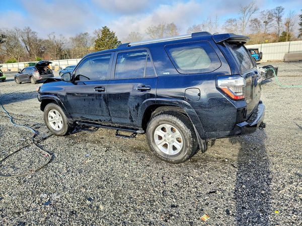 2023 TOYOTA 4RUNNER SR5