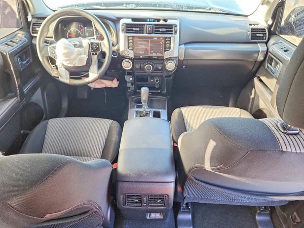2023 TOYOTA 4RUNNER SR5