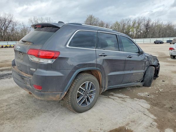 2020 JEEP GRAND CHEROKEE LAREDO 4X4