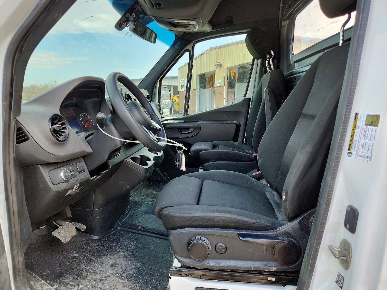 2023 MERCEDES-BENZ SPRINTER