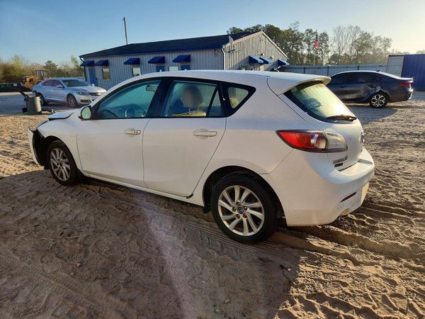 2013 MAZDA 3