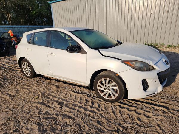 2013 MAZDA 3