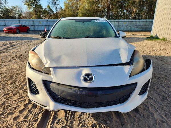 2013 MAZDA 3