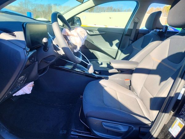 2024 KIA NIRO LX