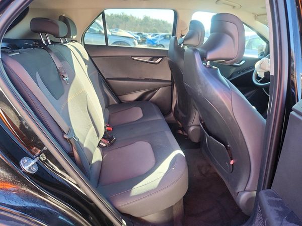 2024 KIA NIRO LX