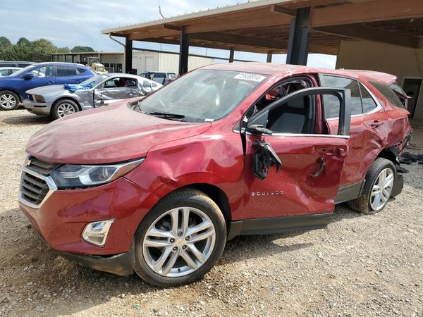 2021 CHEVROLET EQUINOX LT (1LT) — Front 3/4