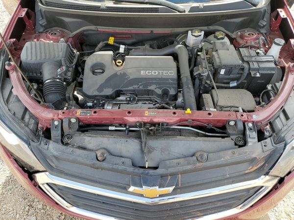 2021 CHEVROLET EQUINOX LT (1LT) — Engine bay