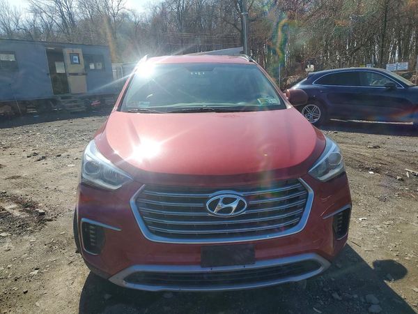 2018 HYUNDAI SANTA FE SE Base