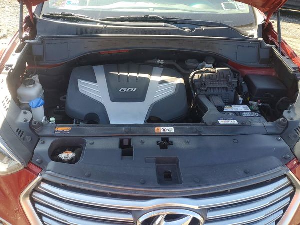 2018 HYUNDAI SANTA FE SE Base
