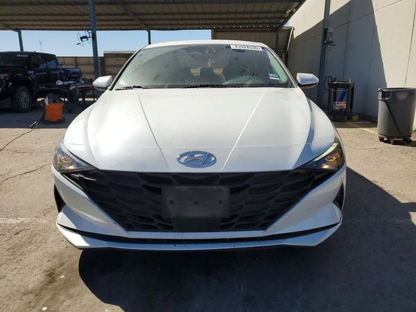 2023 HYUNDAI ELANTRA SEL w/Convenience Pkg