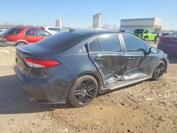 2022 TOYOTA COROLLA