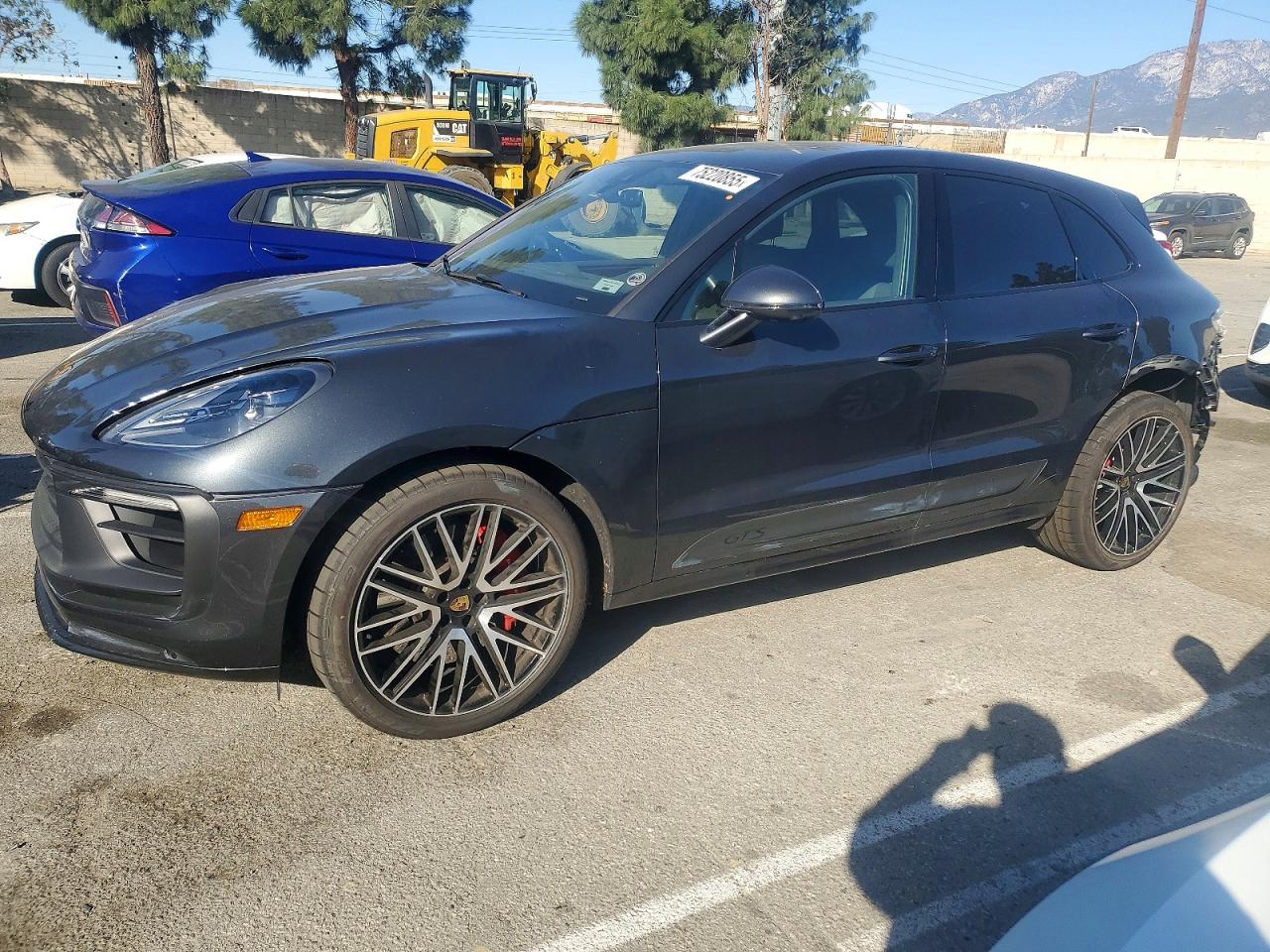 2024 PORSCHE MACAN GTS