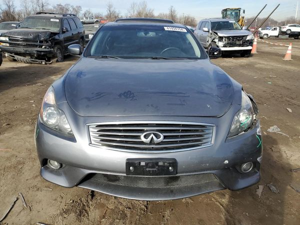 2015 INFINITI Q60
