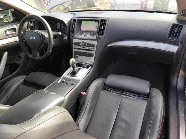 2015 INFINITI Q60