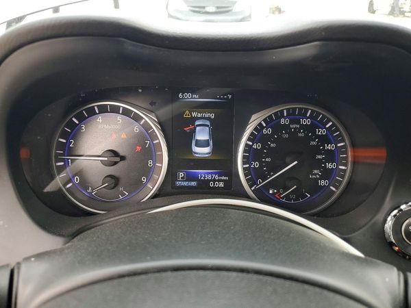 2017 INFINITI Q50