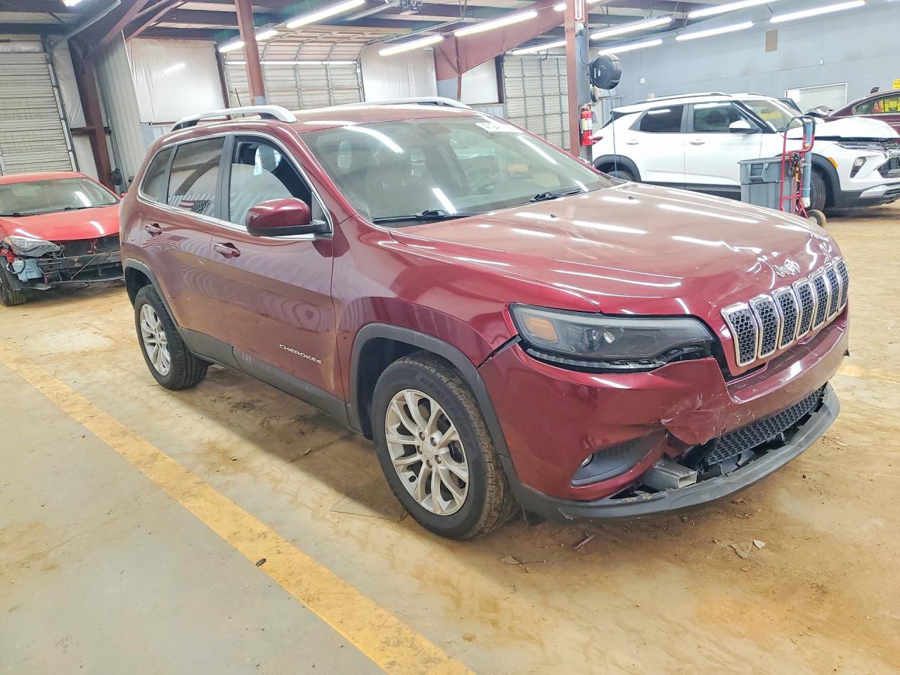 2019 JEEP CHEROKEE LATITUDE FWD