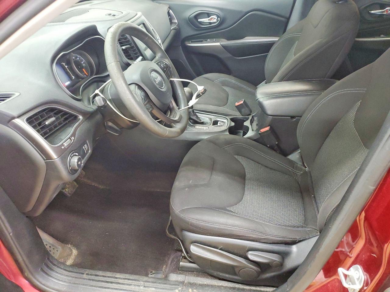 2019 JEEP CHEROKEE LATITUDE FWD