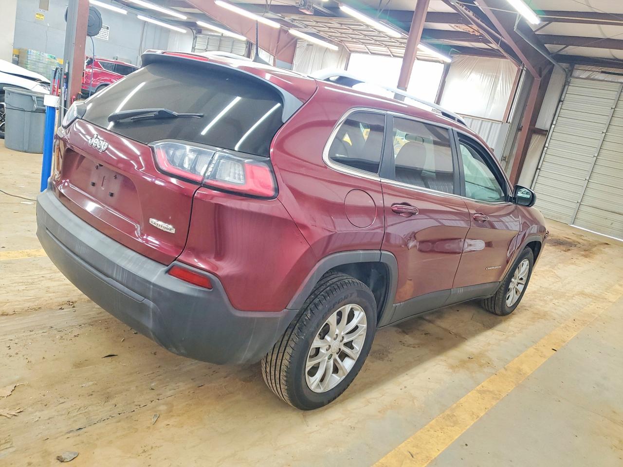 2019 JEEP CHEROKEE LATITUDE FWD