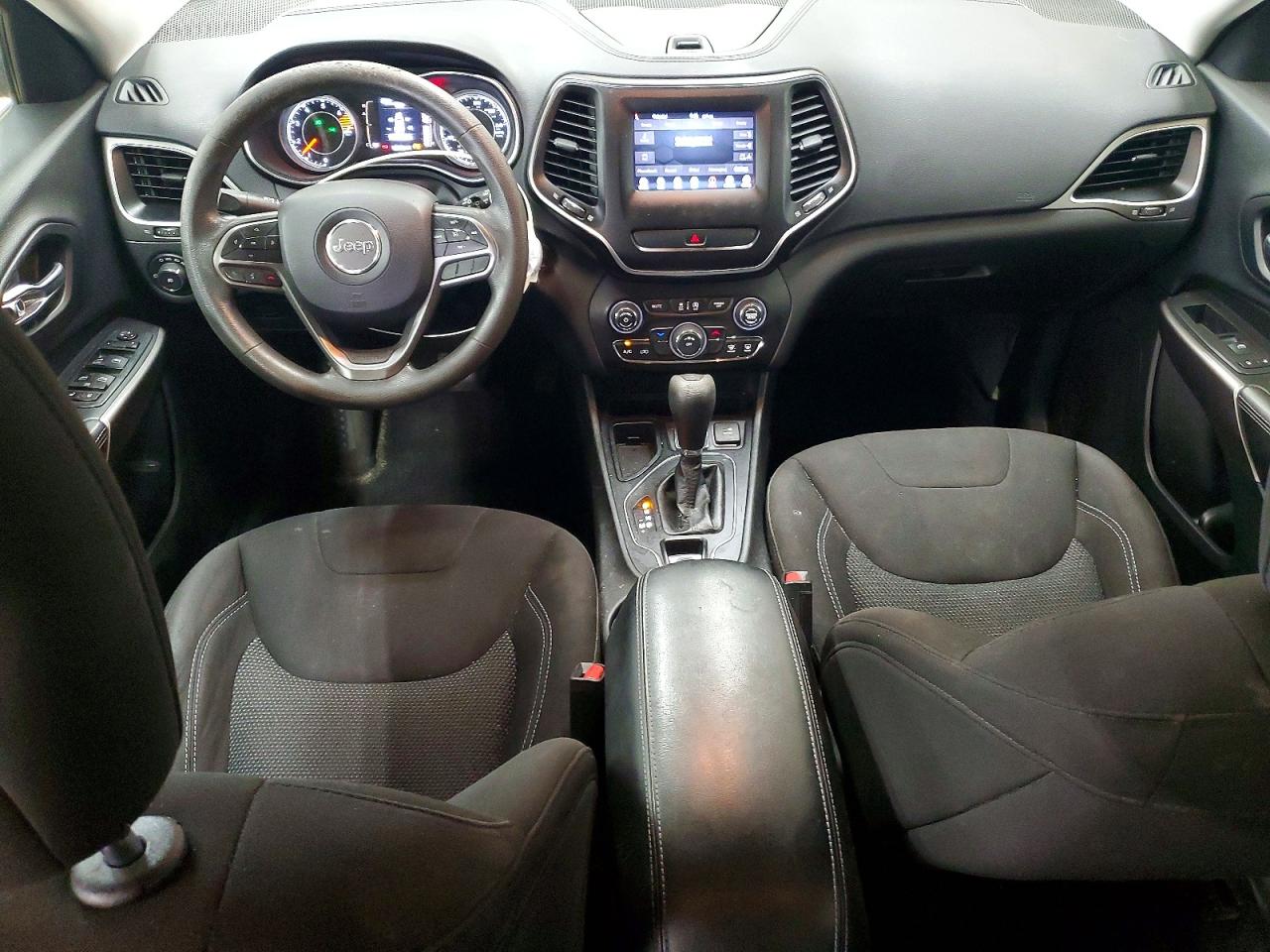 2019 JEEP CHEROKEE LATITUDE FWD