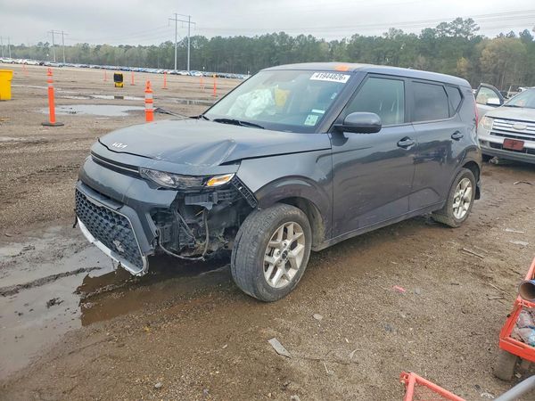 2022 KIA SOUL