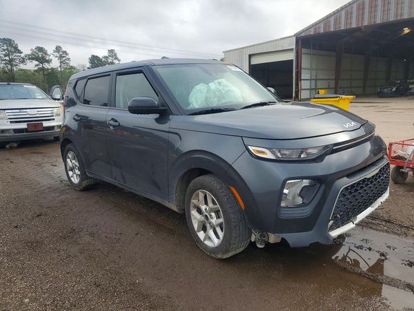2022 KIA SOUL