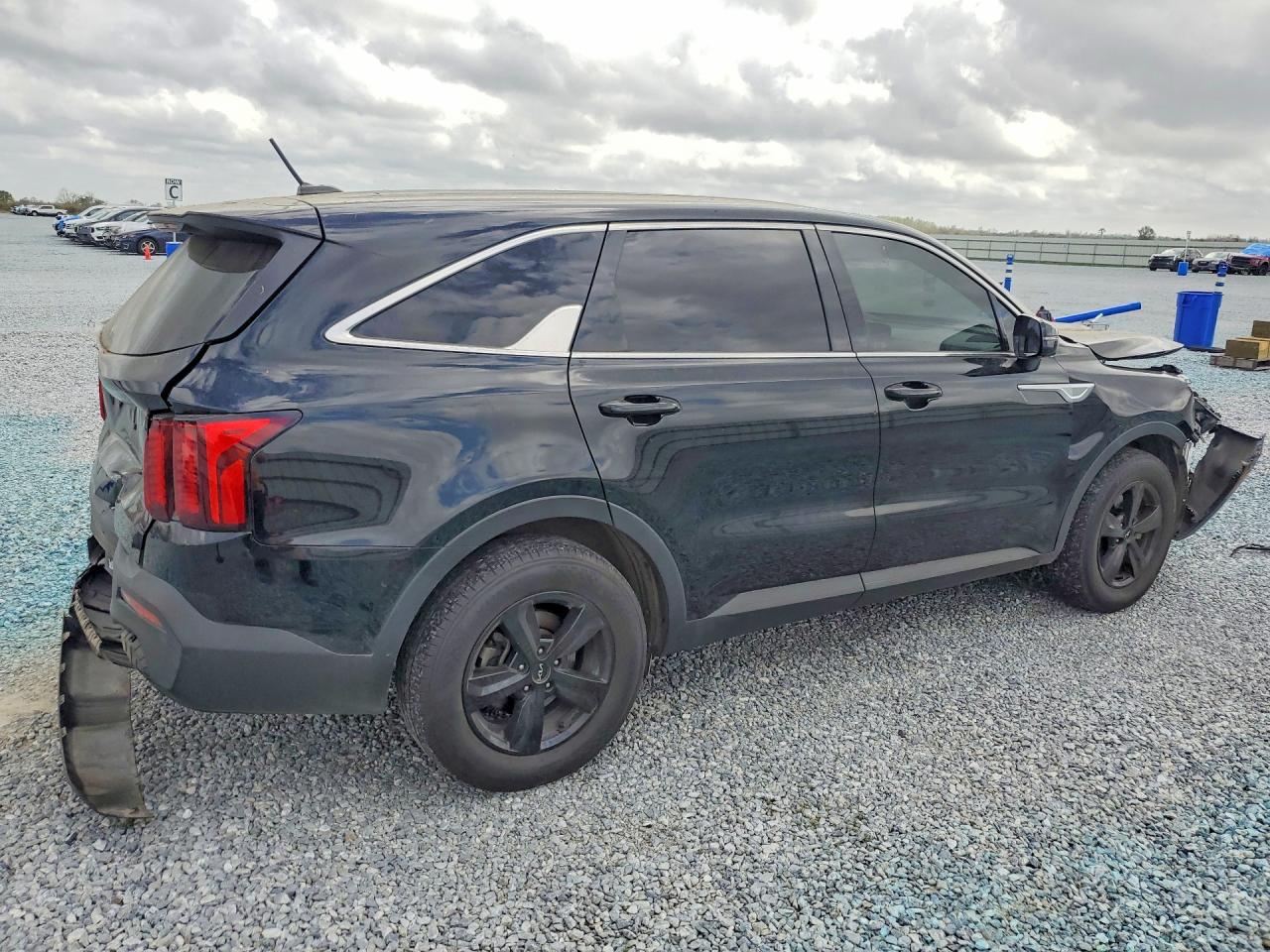 2023 KIA SORENTO LX