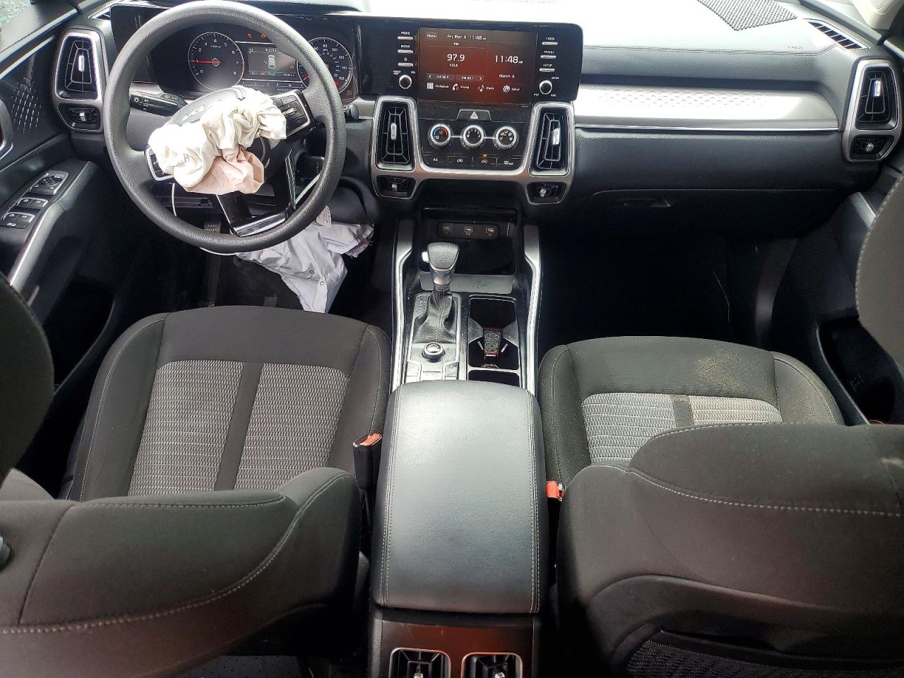 2023 KIA SORENTO LX