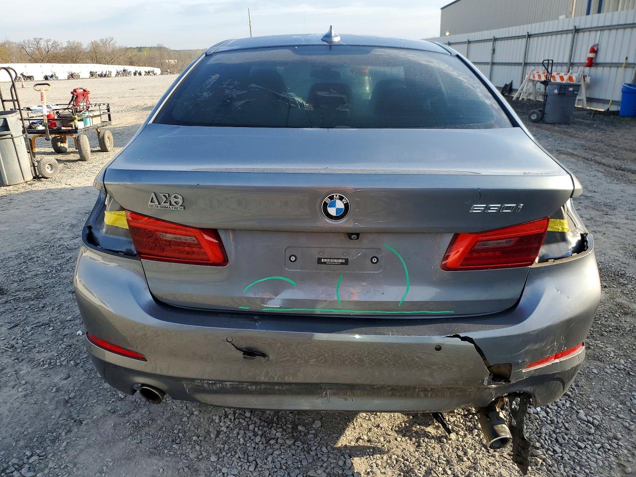 2019 BMW 530
