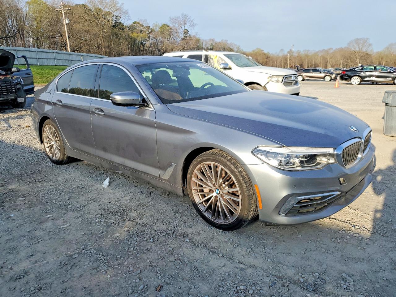 2019 BMW 530