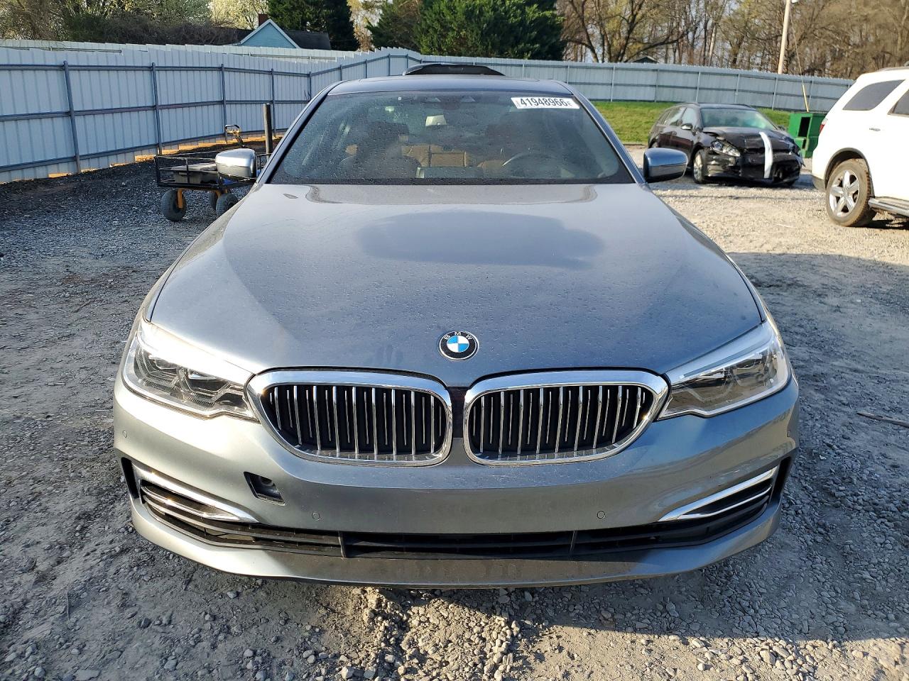 2019 BMW 530