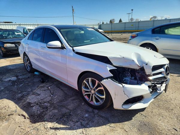 2015 MERCEDES-BENZ C 4-MATIC