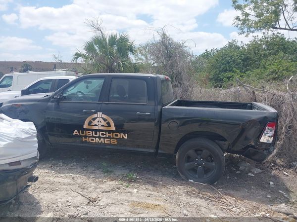 2018 RAM 1500 ST