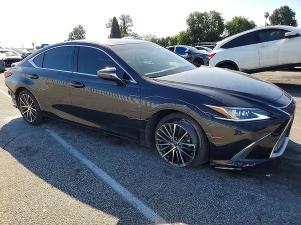 2023 LEXUS ES 300H