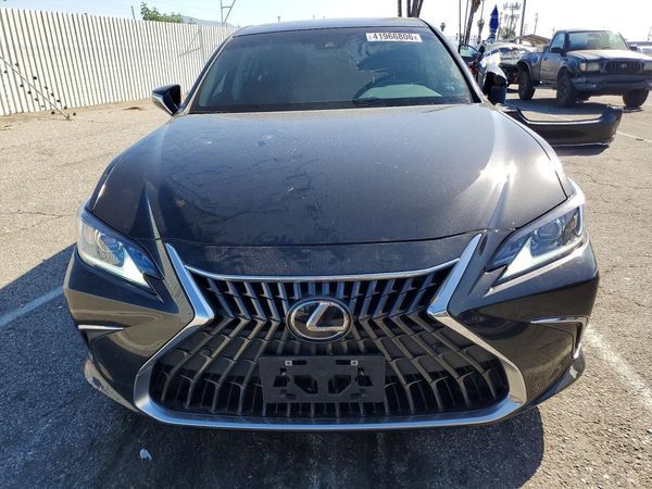 2023 LEXUS ES 300H