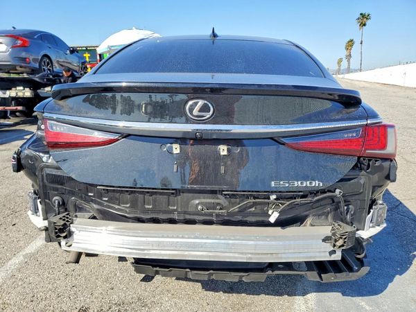2023 LEXUS ES 300H
