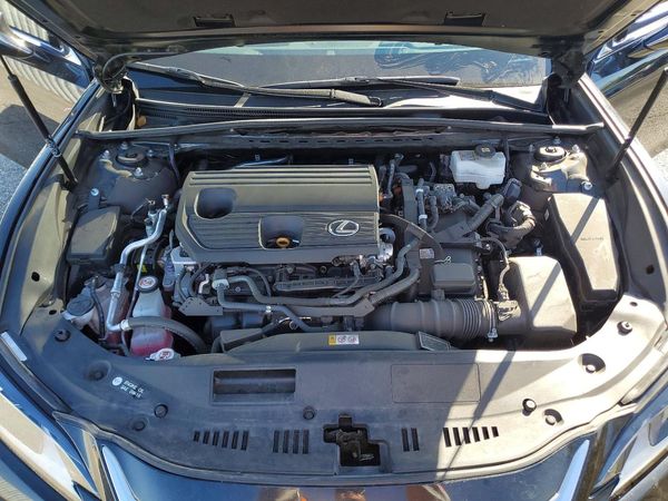 2023 LEXUS ES 300H