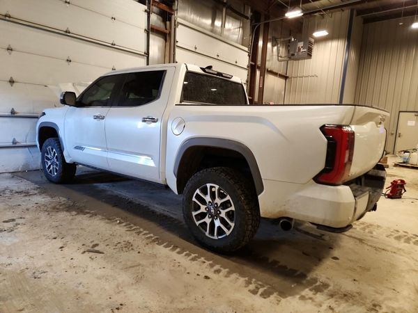 2025 TOYOTA TUNDRA
