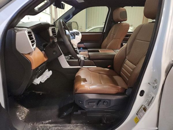 2025 TOYOTA TUNDRA