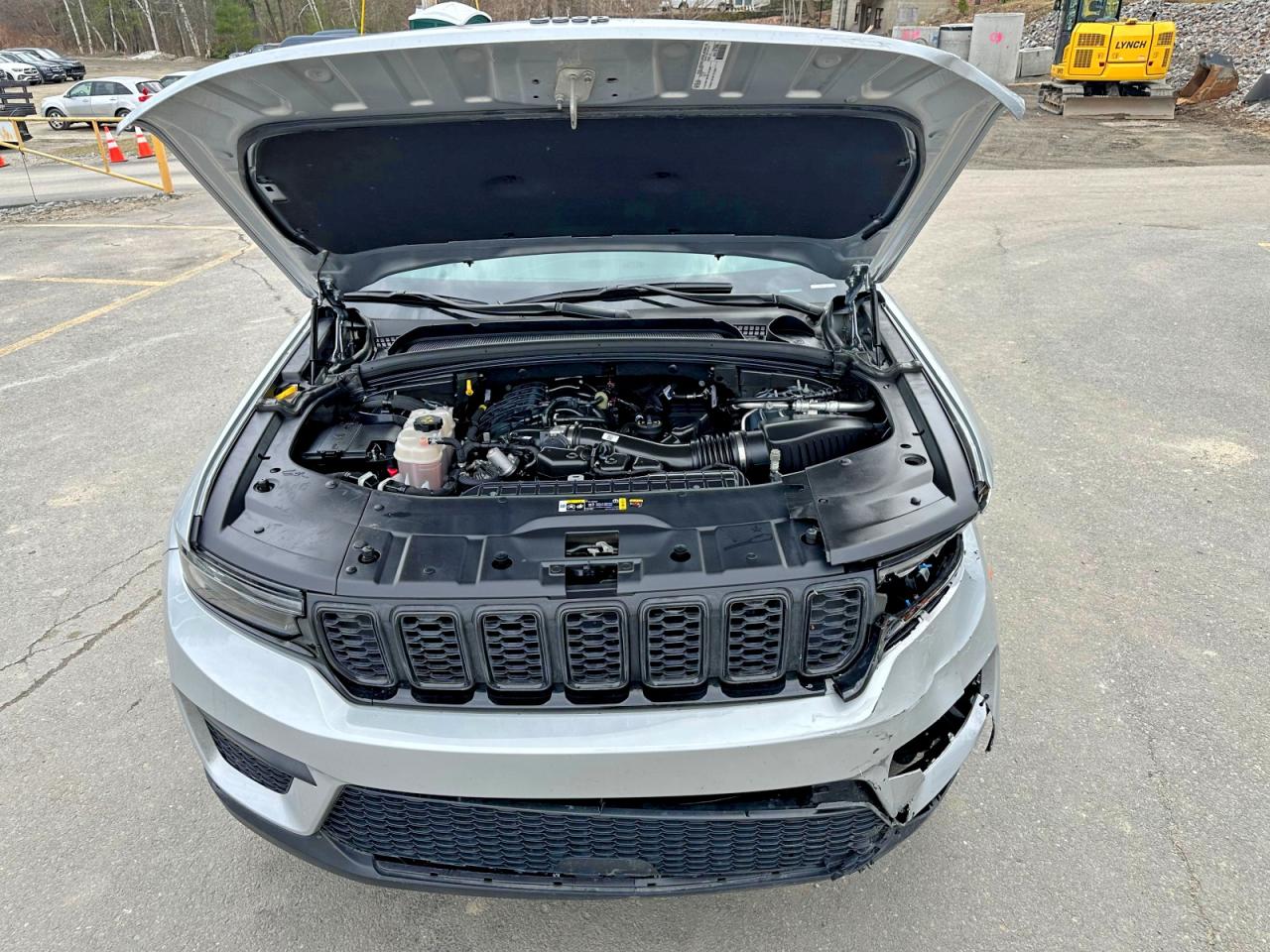 2025 JEEP GRAND CHEROKEE Laredo, Altitude