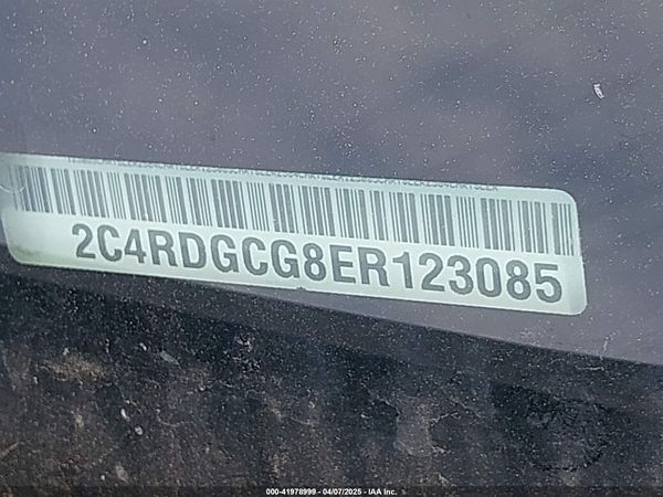 2014 DODGE GRAND CARAVAN SXT — I9