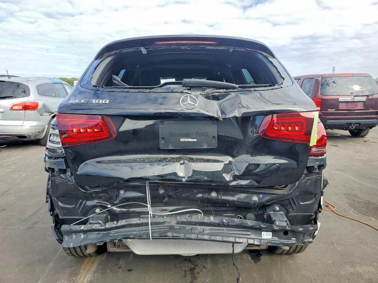 2022 MERCEDES-BENZ GLC