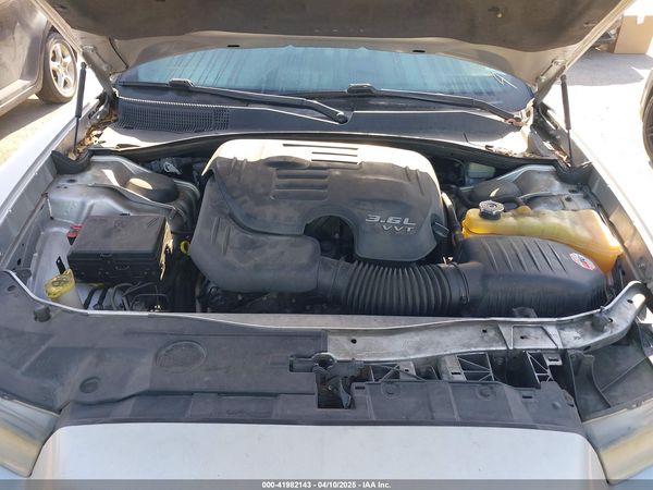 2012 DODGE CHARGER SE
