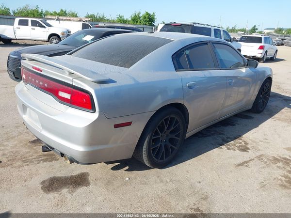 2012 DODGE CHARGER SE