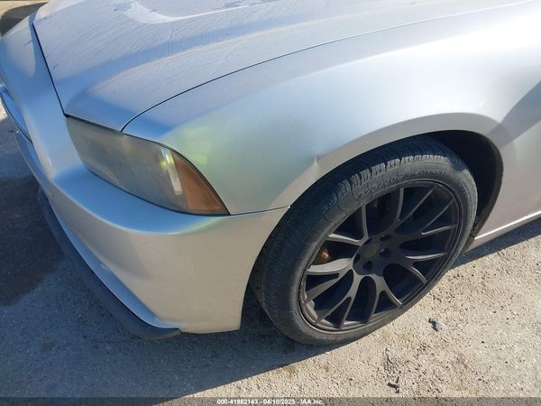 2012 DODGE CHARGER SE