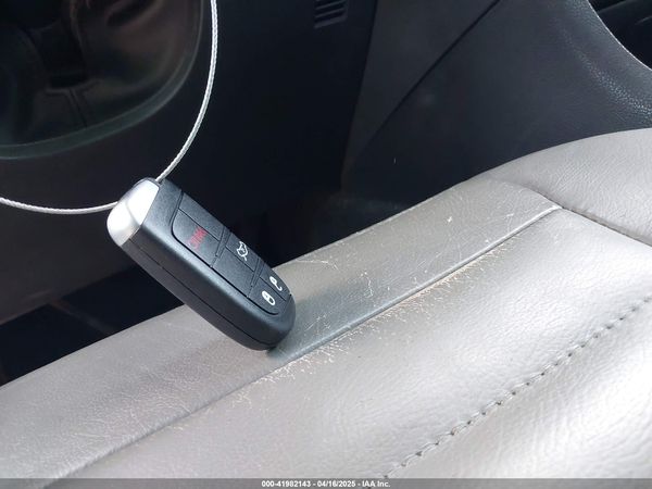 2012 DODGE CHARGER SE