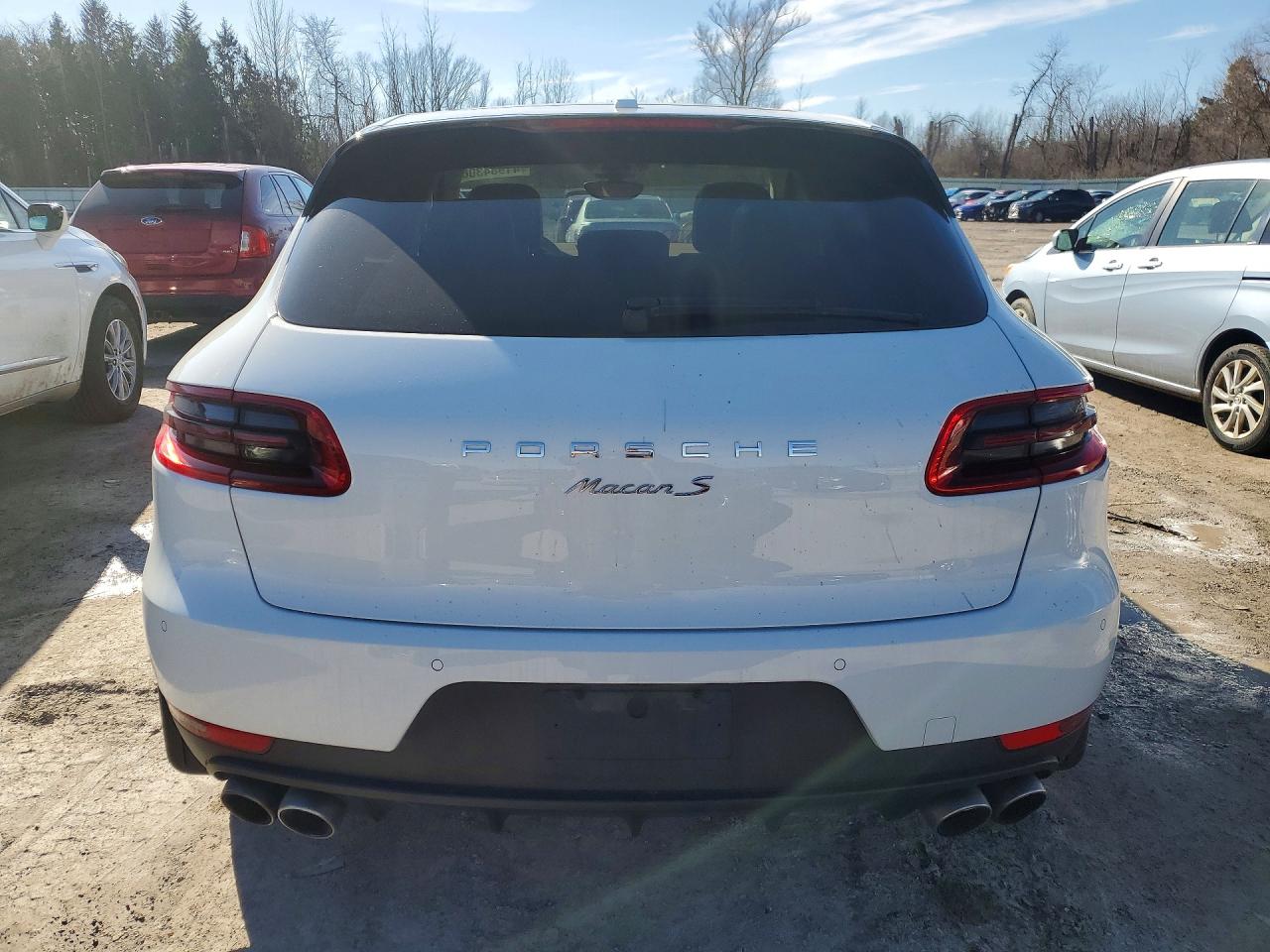 2017 PORSCHE MACAN