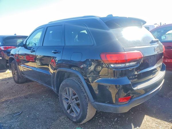 2017 JEEP GRAND CHEROKEE LAREDO 4X4