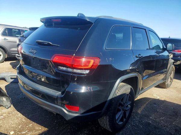 2017 JEEP GRAND CHEROKEE LAREDO 4X4